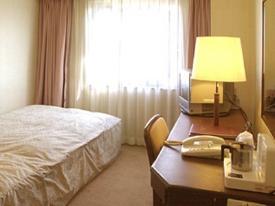宿泊施設として選べるホテルは3種類♪1人でのんびり合宿に参加したい方にはホテルシングルプランがおすすめ！