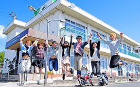 マツキドライビングスクール福島飯坂校の教習生写真