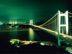 瀬戸大橋をのぞむ夜景は、まさに絶景です！ロマンチックな夜のひと時を、合宿を通してできたお友達と一緒に楽しんではいかがでしょうか？
